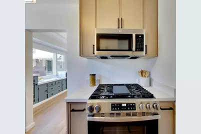 2701 Chestnut St, Oakland, CA 94607 - Photo 14