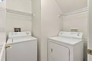 4542 Chancery Ln, Dublin, CA 94568 - Photo 30