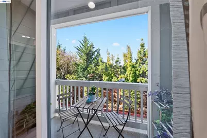 908 Arietta Dr, Mountain View, CA 94043 - Photo 16