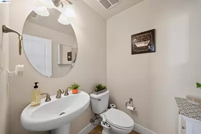 908 Arietta Dr, Mountain View, CA 94043 - Photo 26