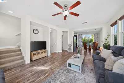 908 Arietta Dr, Mountain View, CA 94043 - Photo 24