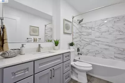 407 Orange St #310, Oakland, CA 94610 - Photo 18