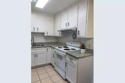 680 Fargo Ave #13, San Leandro, CA 94579 - Photo 2
