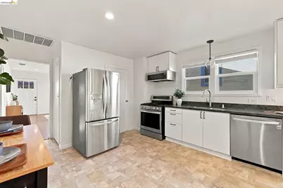 832 45th St, Richmond, CA 94804 - Photo 12
