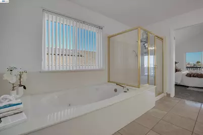2019 Windward Pt, Discovery Bay, CA 94505 - Photo 18