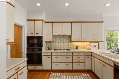 2747 Forest Ave, Berkeley, CA 94705 - Photo 14