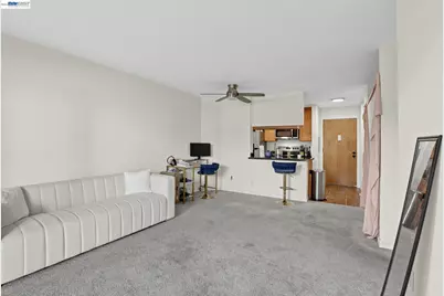29300 Dixon St #101, Hayward, CA 94544 - Photo 6