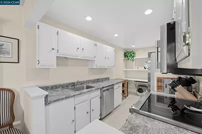 1091 Shell Blvd #5, Foster City, CA 94404 - Photo 8
