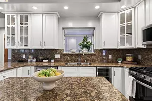 6700 Moore Dr, Oakland, CA 94611 - Photo 40