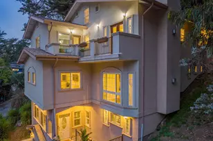 6700 Moore Dr, Oakland, CA 94611 - Photo 2