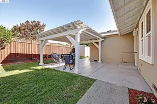 35914 Rosewood Dr, Newark, CA 94560 - Photo 32
