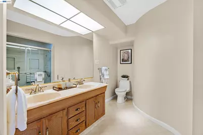 35914 Rosewood Dr, Newark, CA 94560 - Photo 18