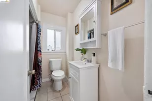 907 39th Ave, Oakland, CA 94601 - Photo 16