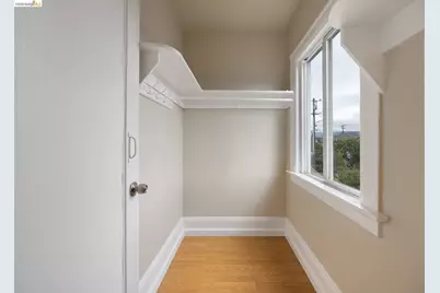 907 39th Ave, Oakland, CA 94601 - Photo 14