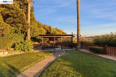 390 Beston Way, Vallejo, CA 94591 - Photo 32