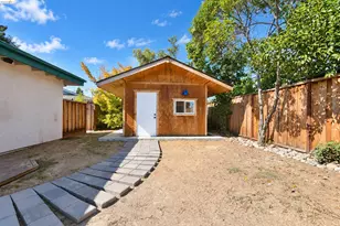 1387 Vallejo Dr, San Jose, CA 95130 - Photo 32