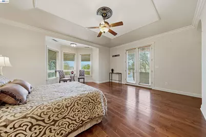 2490 Crescent Moon Ct, Redding, CA 96001 - Photo 12