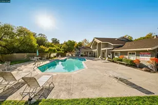 7560 Canyon Meadows Cir, Pleasanton, CA 94588 - Photo 10