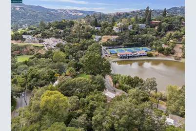 124 Camino Sobrante, Orinda, CA 94563 - Photo 70