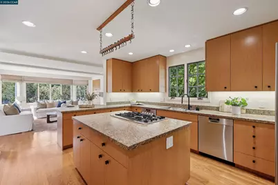 124 Camino Sobrante, Orinda, CA 94563 - Photo 16