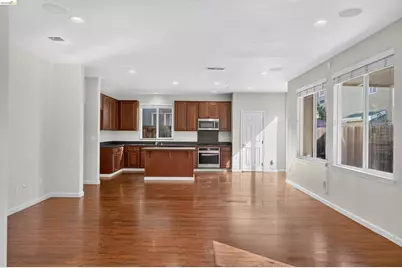 160 Spears Cir, Richmond, CA 94801 - Photo 10