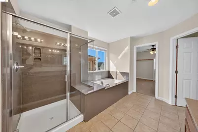 160 Spears Cir, Richmond, CA 94801 - Photo 28