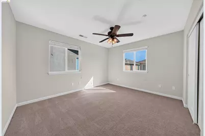 160 Spears Cir, Richmond, CA 94801 - Photo 32