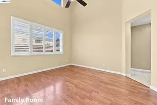 1647 Green Springs Ct, Tracy, CA 95377 - Photo 12