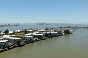 6 Commodore Dr, Emeryville, CA 94608 - Photo 28