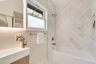 6417 Hillegass Ave, Oakland, CA 94618 - Photo 22