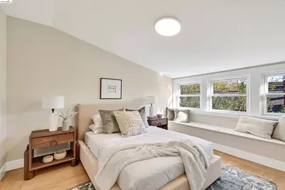 6417 Hillegass Ave, Oakland, CA 94618 - Photo 26