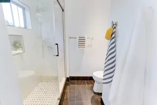 1830 Lakeshore Ave, Oakland, CA 94606 - Photo 14