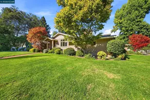 40 Estabueno Dr, Orinda, CA 94563 - Photo 2