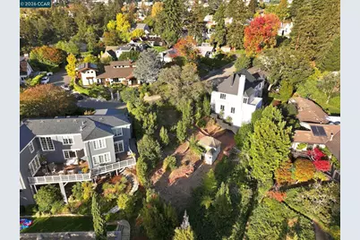 Hazel Ln, Piedmont, CA 94611 - Photo 6