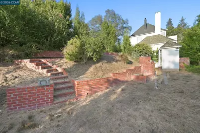 Hazel Ln, Piedmont, CA 94611 - Photo 20