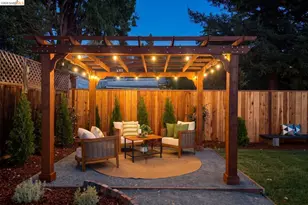 5726 Claremont, Oakland, CA 94618 - Photo 34