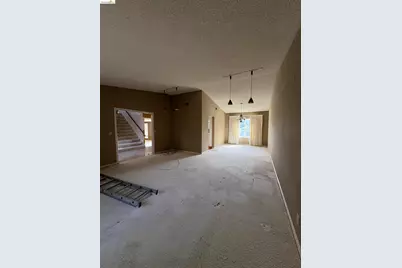 136 Chinquapin Ct, Hercules, CA 94547 - Photo 2