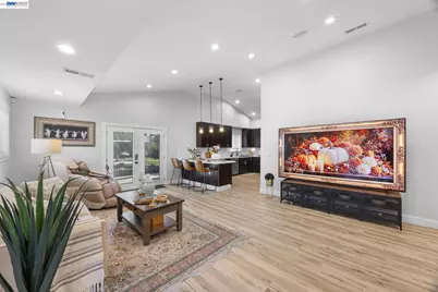 930 Wainwright, San Jose, CA 95128 - Photo 4