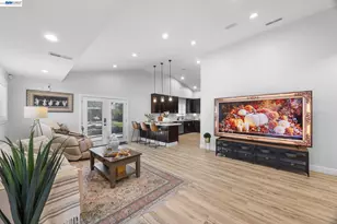 930 Wainwright, San Jose, CA 95128 - Photo 4