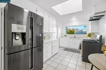 7717 Eureka Ave, El Cerrito, CA 94530 - Photo 8