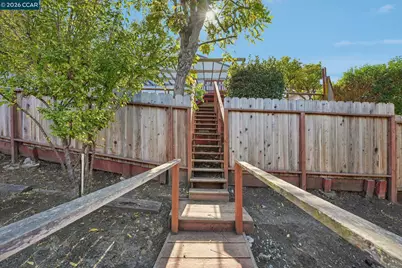 7717 Eureka Ave, El Cerrito, CA 94530 - Photo 34
