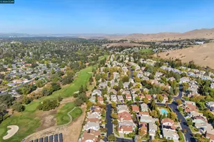 1049 Feather Cir, Clayton, CA 94517 - Photo 20