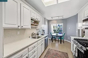 35 Sapphire Ct, Hercules, CA 94547 - Photo 12