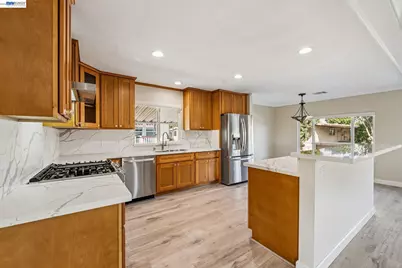 29421 Sandburg, Hayward, CA 94544 - Photo 14