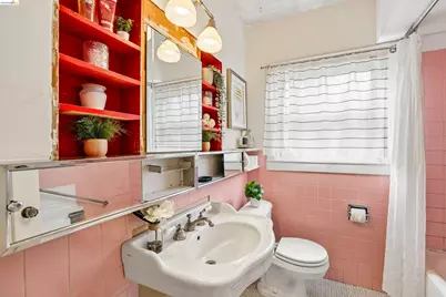 2927 58th Ave, Oakland, CA 94605 - Photo 18