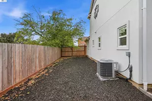2722 Cowell Rd, Concord, CA 94518 - Photo 40