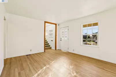 484 Phelps St, Oakland, CA 94603 - Photo 4