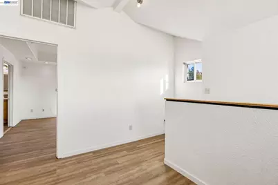 484 Phelps St, Oakland, CA 94603 - Photo 24