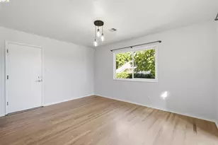 525 Cottonwood Dr, Fairfield, CA 94533 - Photo 10