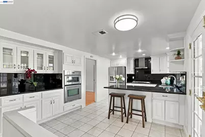 3058 Ridgegate Dr, San Jose, CA 95133 - Photo 10